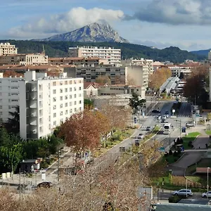 Bel De 42 M2 , 1 , Climatisé. Appartement Aix-en-Provence