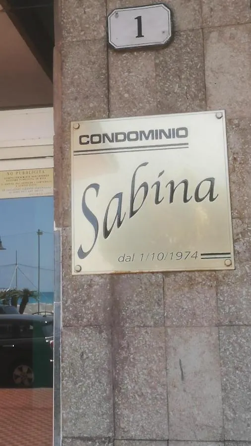 ヴェンティミーリアCasalmare Sabinaアパートメント